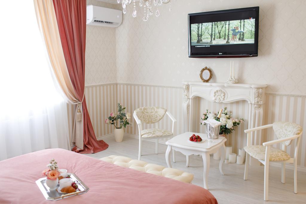 סומי Royal Suite Apartment With Jacuzzi מראה חיצוני תמונה