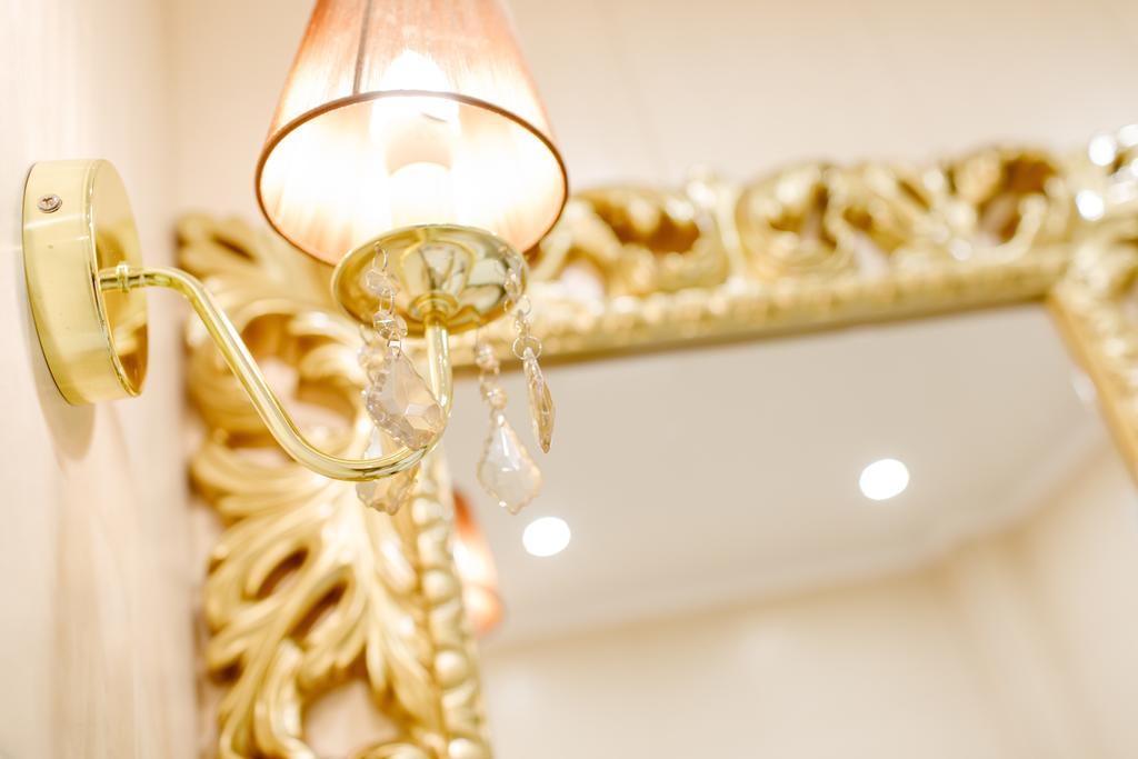 סומי Royal Suite Apartment With Jacuzzi מראה חיצוני תמונה