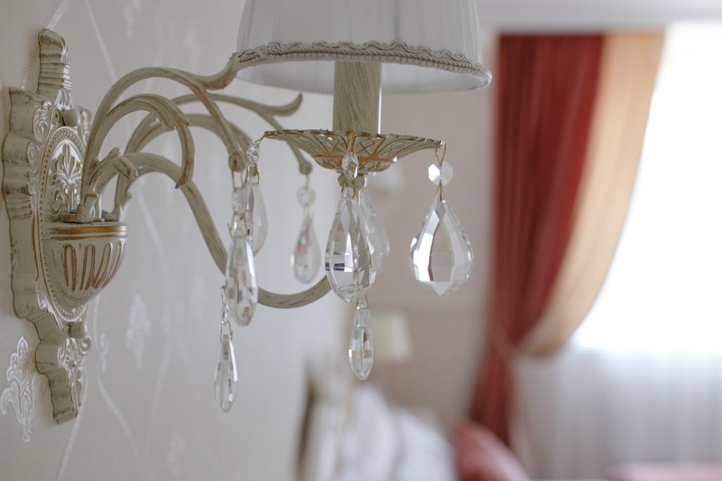 סומי Royal Suite Apartment With Jacuzzi מראה חיצוני תמונה