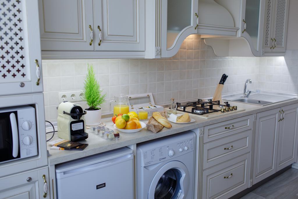 סומי Royal Suite Apartment With Jacuzzi מראה חיצוני תמונה